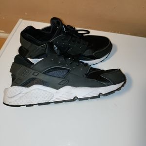 Nike Huarache sneakers